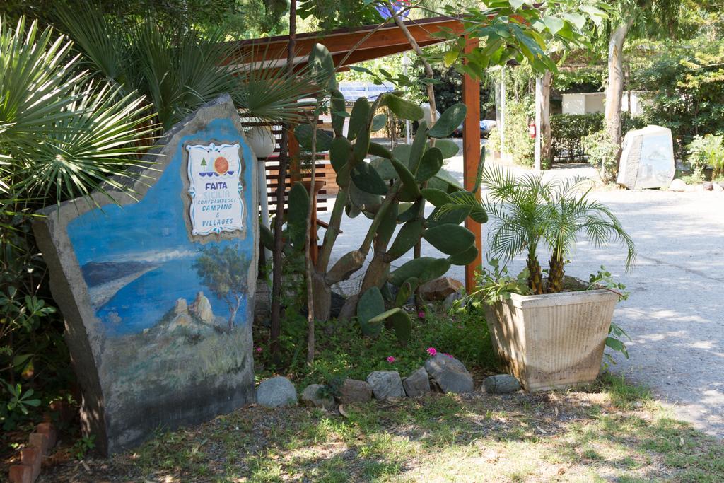 Camping La Focetta Sicula SantʼAlessio Siculo Exterior foto