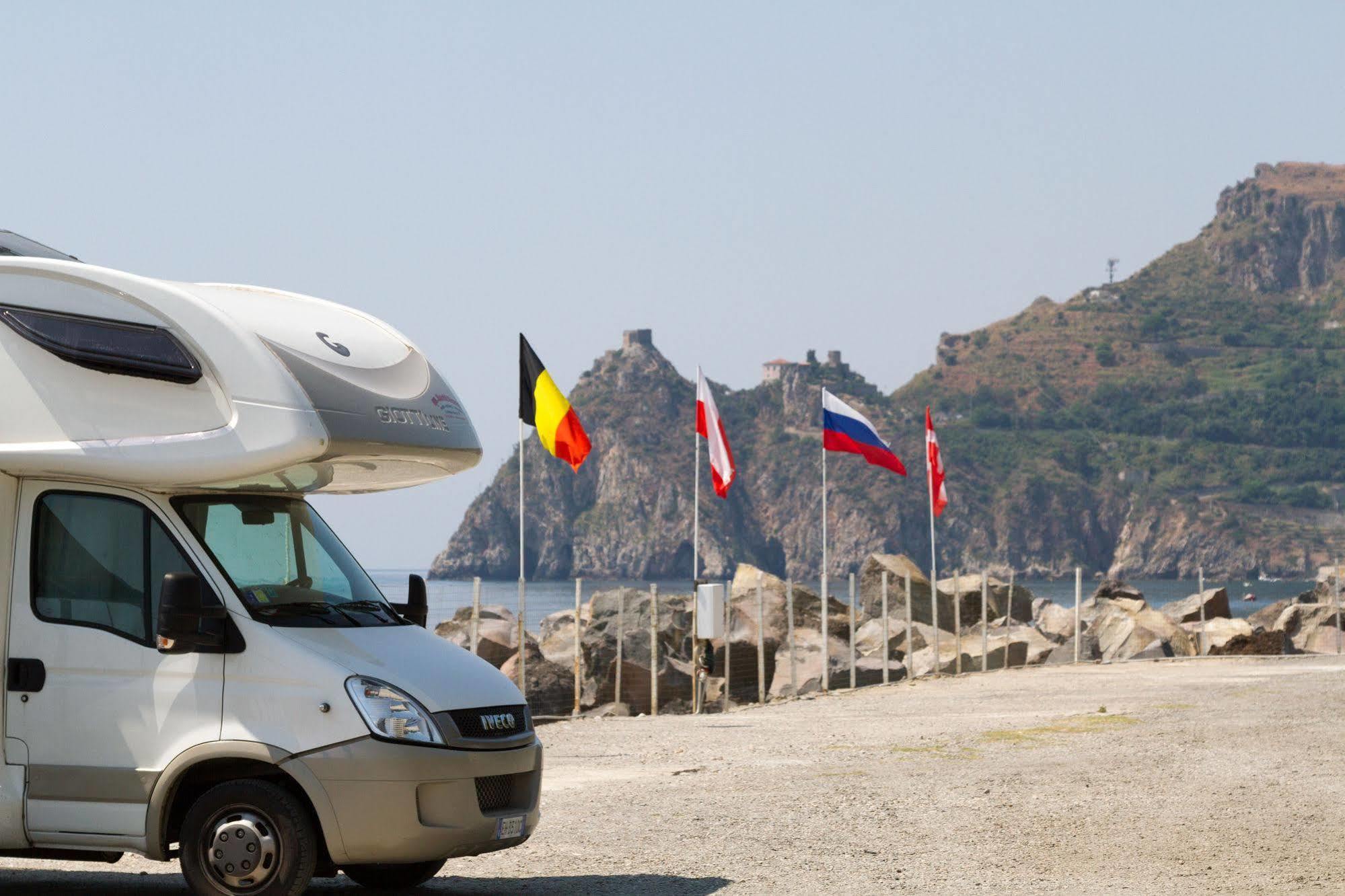 Camping La Focetta Sicula SantʼAlessio Siculo Exterior foto