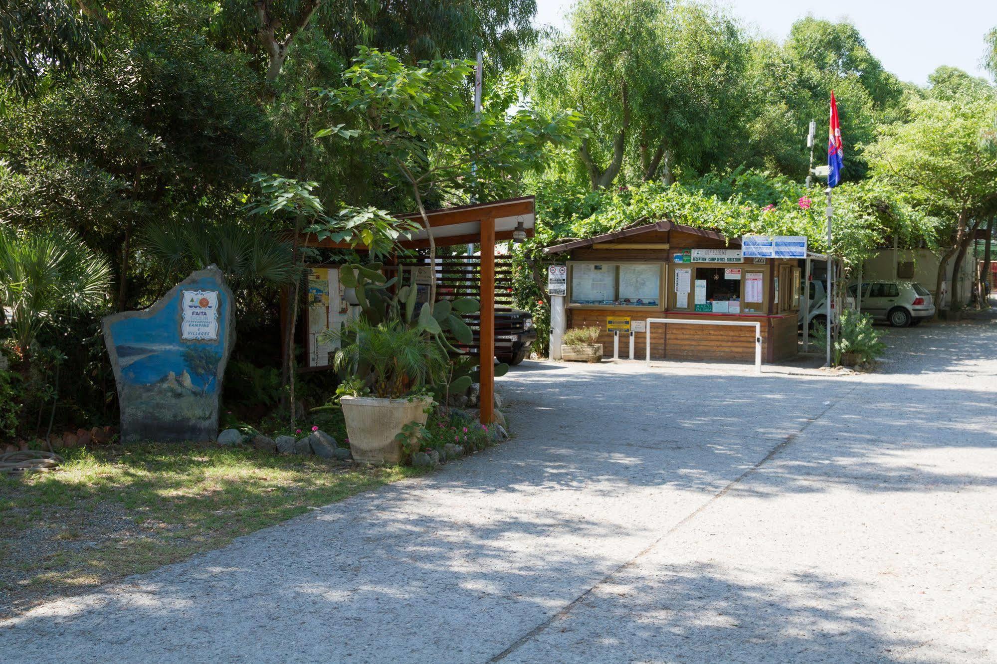 Camping La Focetta Sicula SantʼAlessio Siculo Exterior foto